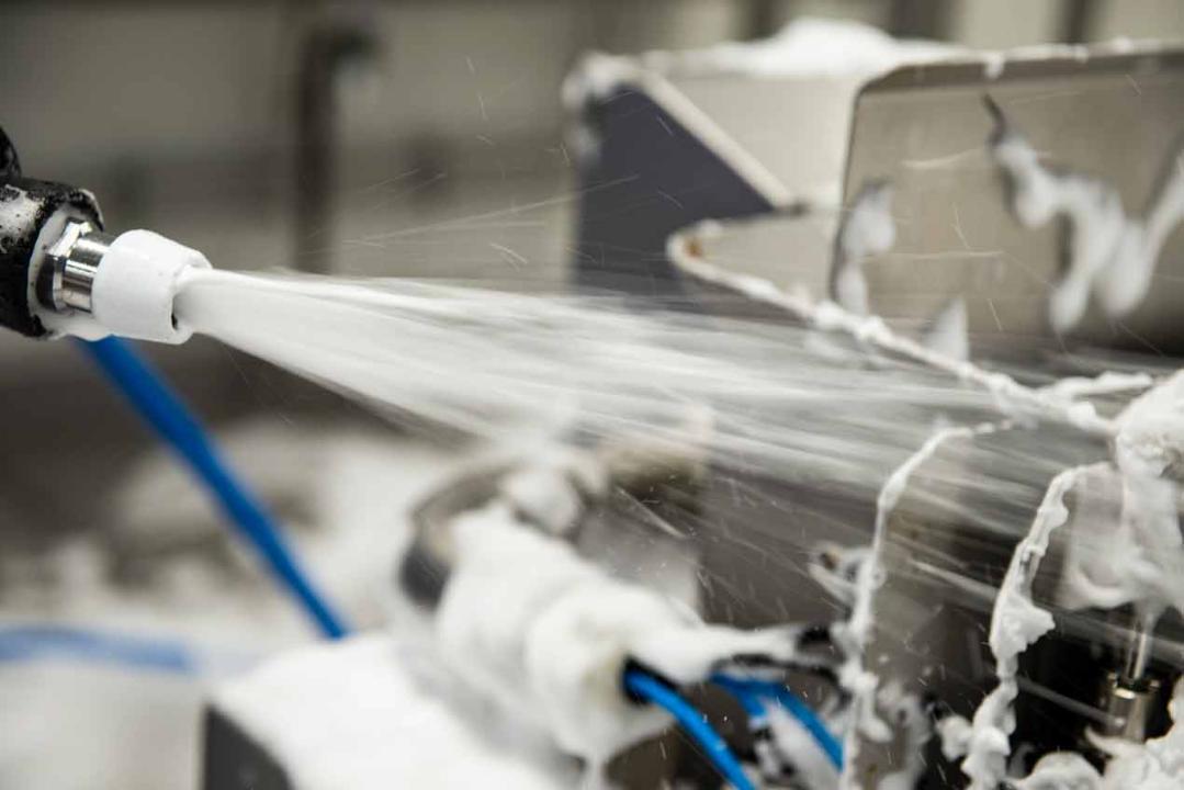 Bicos de espuma e desinfetantes Bicos de espuma e desinfetantes